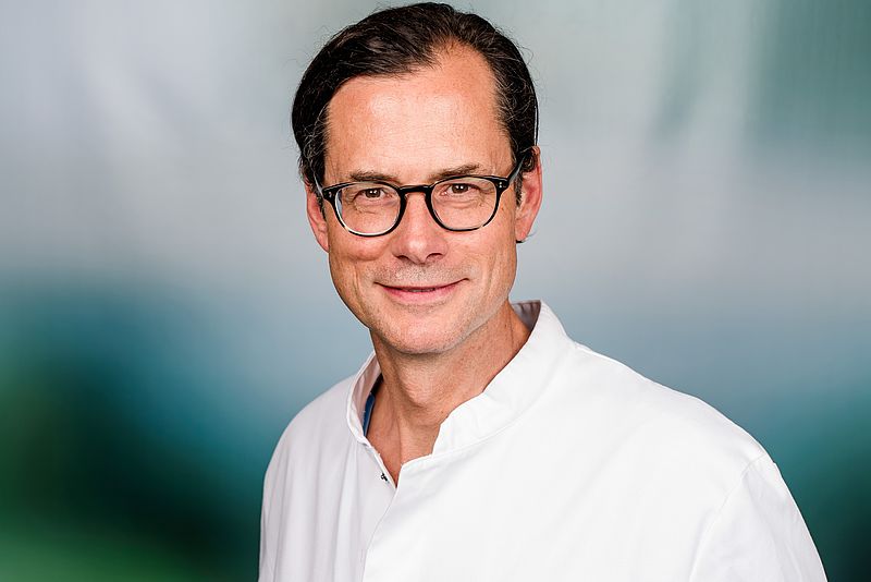 Professor Stephan Willems 